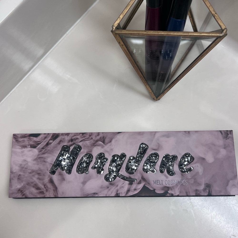 Melt Cosmetics Maryjane Eyeshadow Palette